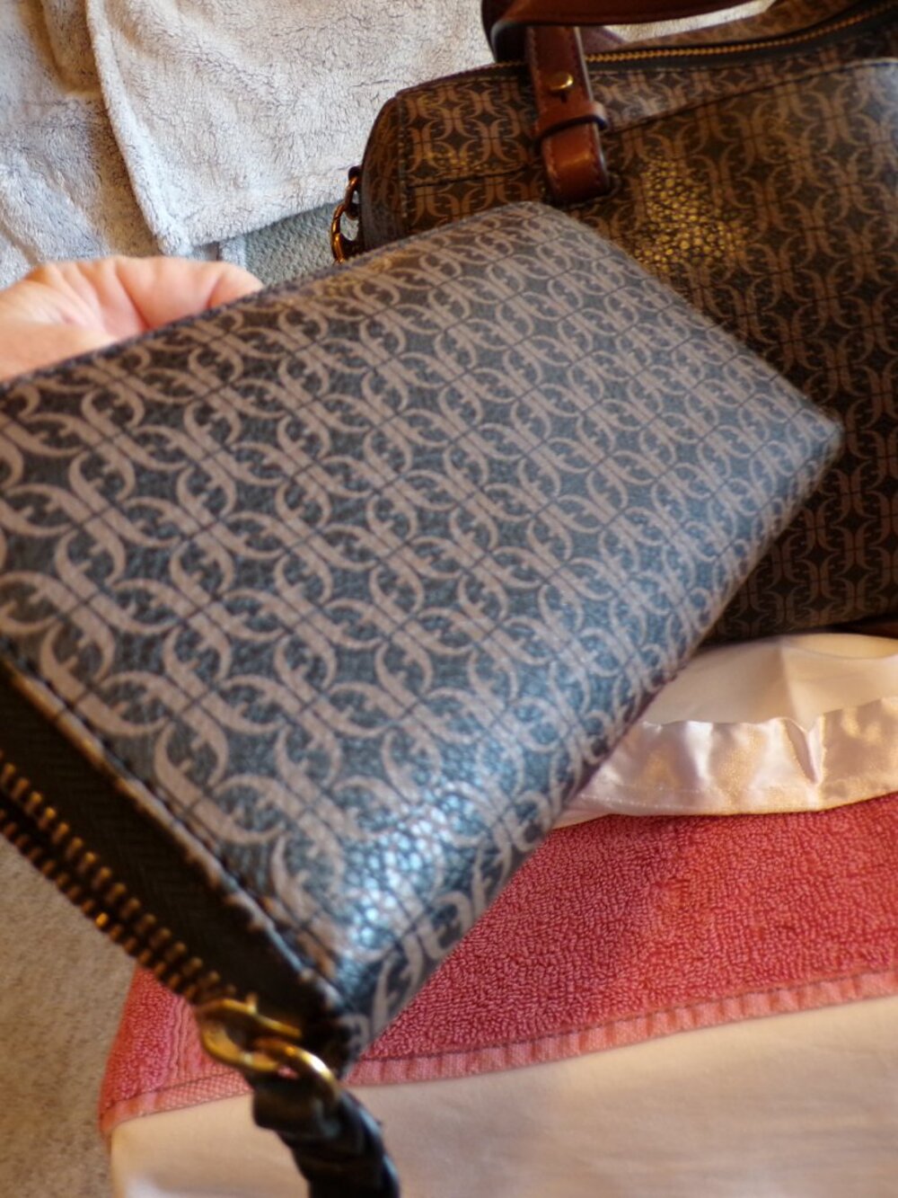 Fossil Tara Monogram Print Purse and Wallet - Picture 3 of 12